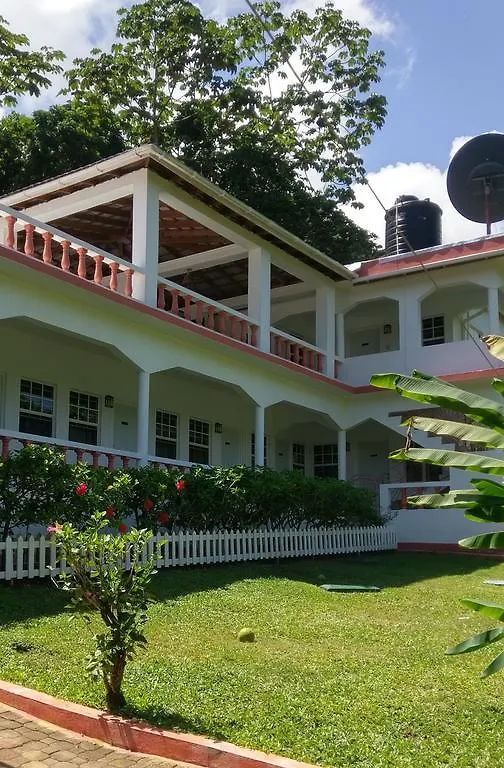 Polish Princess Guest House Port Antonio 2*,